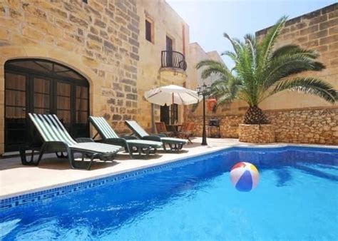 gozo farmhouse rentals long let.